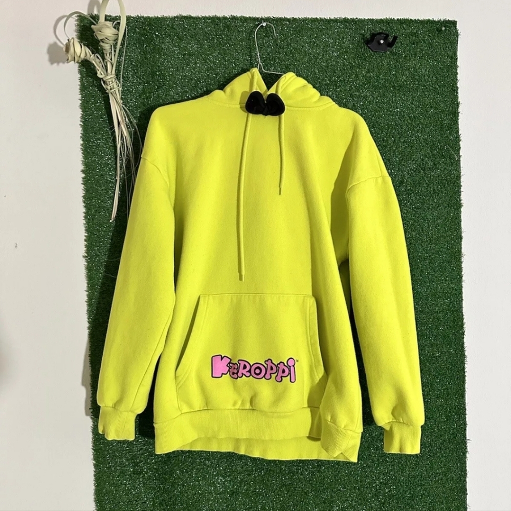 Forever 21 keroppi hello kitty sweater Medium